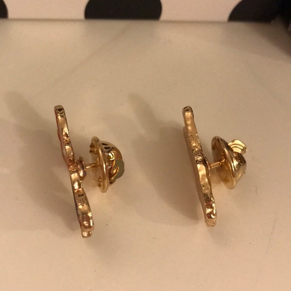 5 for $25! Set of Enamel Pins Peace - Picture 3 of 3